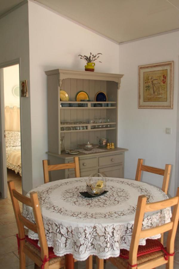 le bien placé Salernes Extérieur photo