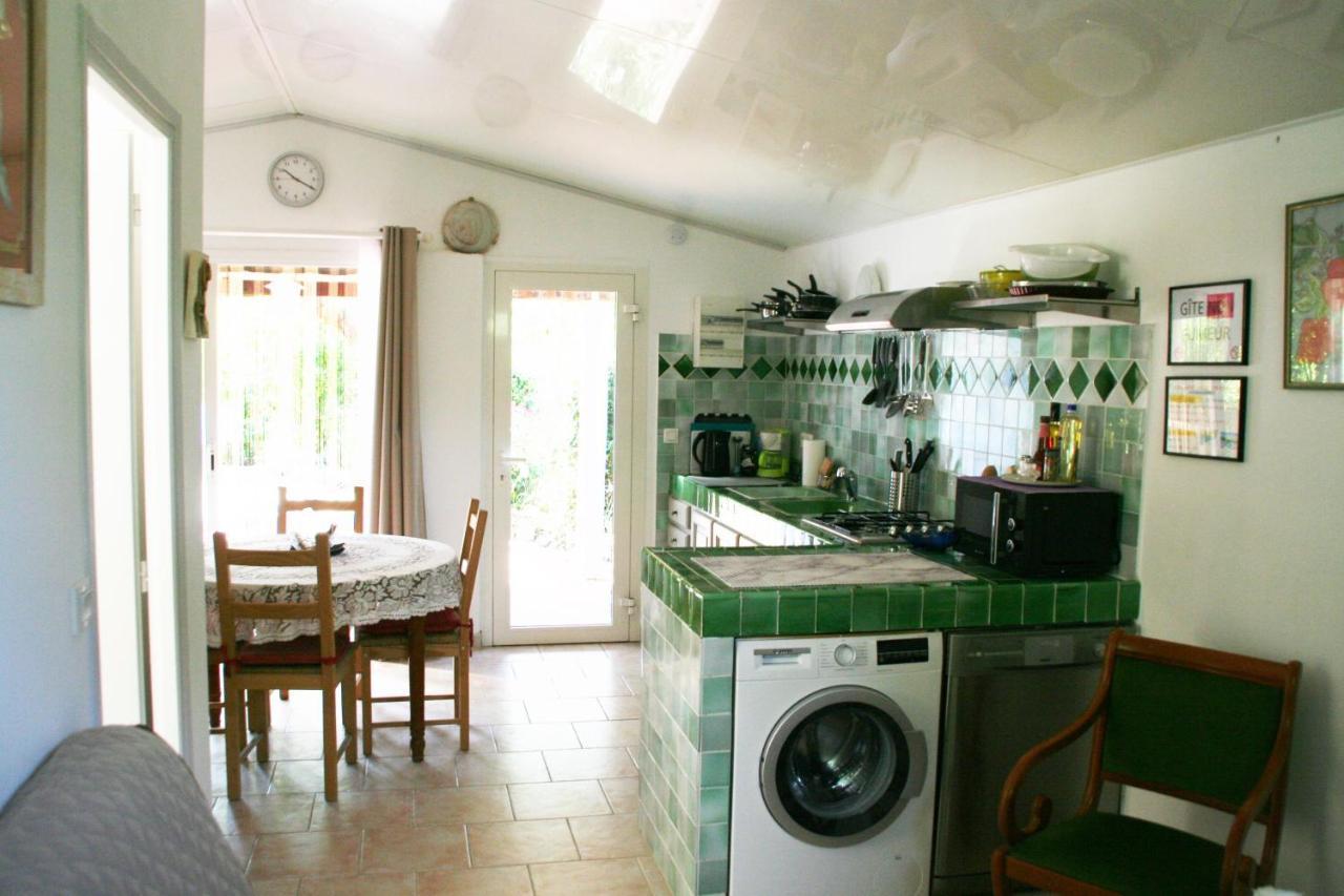 le bien placé Salernes Extérieur photo