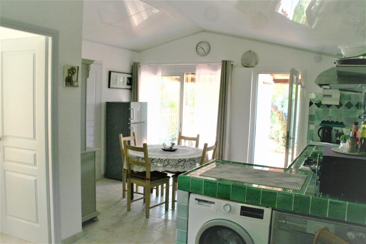 le bien placé Salernes Extérieur photo