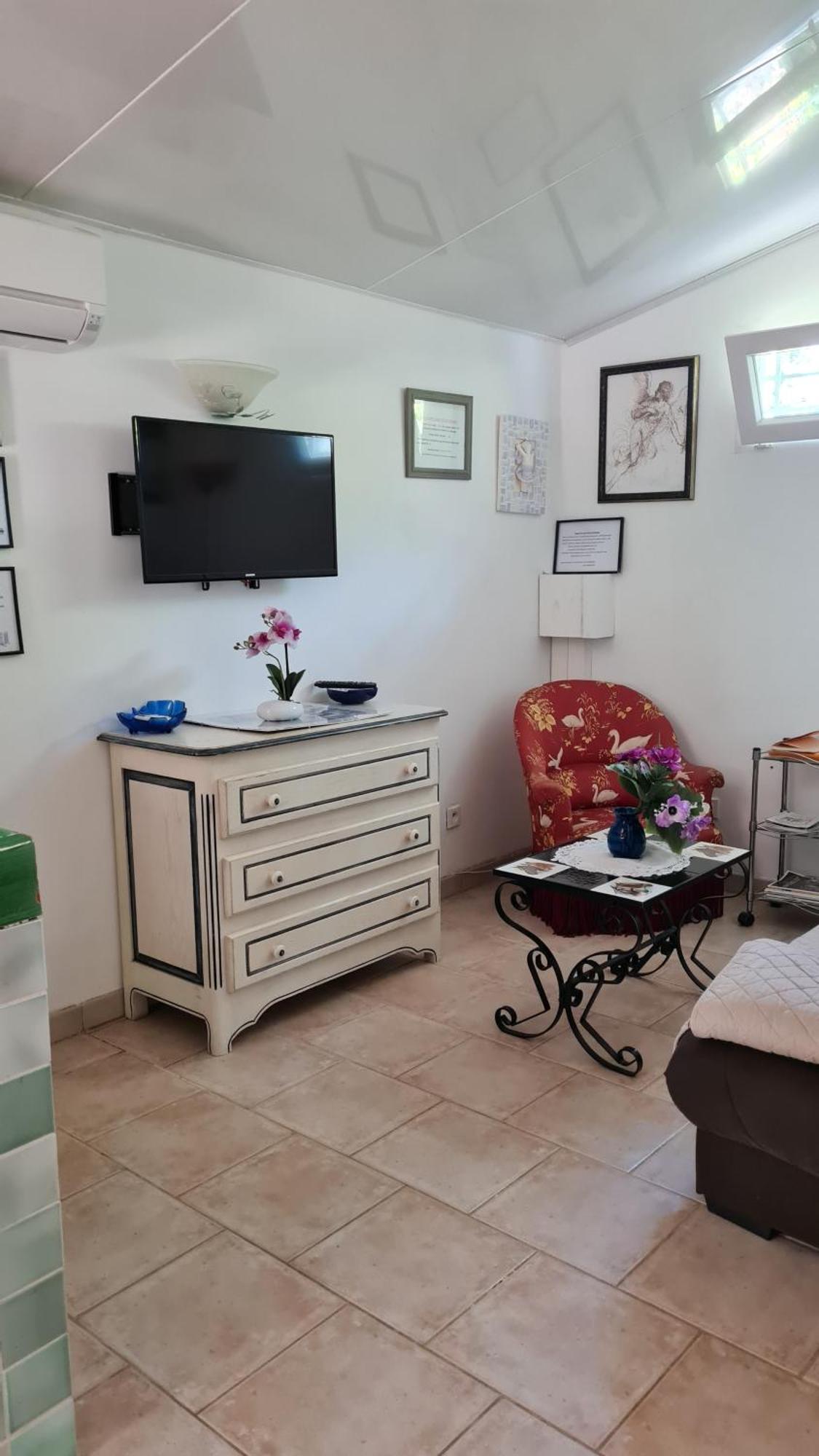 le bien placé Salernes Extérieur photo